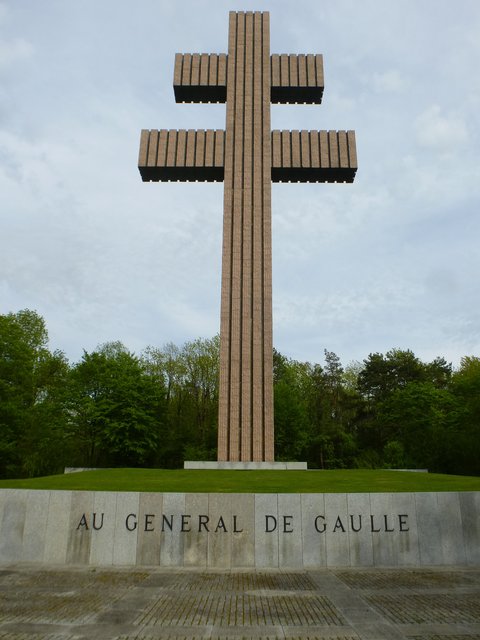 Lothringisches Kreuz am Mémorial