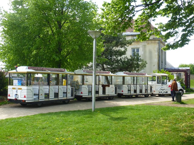 Touristenbähnchen in Langres