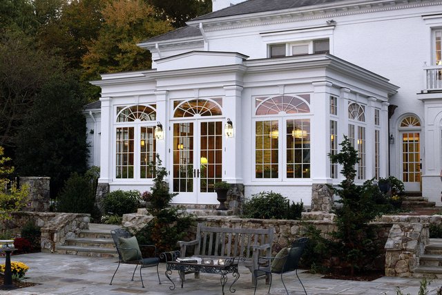 Mit Gespür und Geschmack wird das Haus durch einen Wintergarten auch architektonisch merklich aufgewertet. Foto: djd/Wintergarten Fachverband e.V.