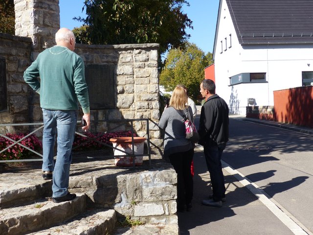 Bei den Gefallenen des 1. Weltkrieges finden sich 3 Vorfahren "Kiefer"