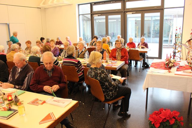 Gemütliches Beisammensein der Seniorengemeinschaft