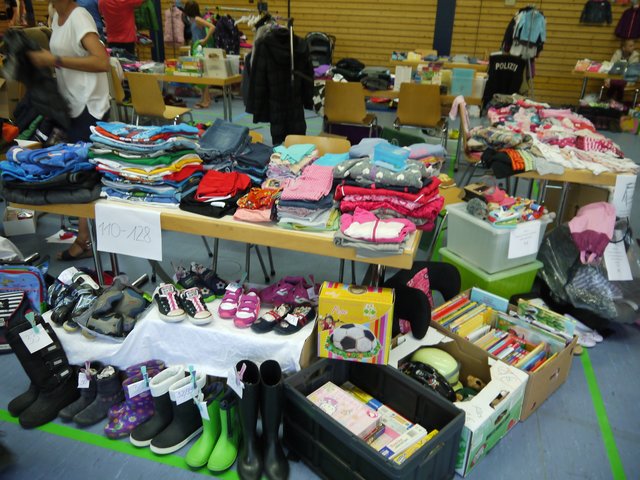 Verkaufsstand Flohmarkt 2018