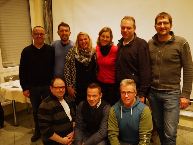 Vorstand 2019. V.l.n.r., hinten: Matthias Lambertz, Fabian Nowak, Caroline Fundis, Stefanie Sauer, Ingo Ehrensberger, Stephan Heneka; vorne: Michael Quaschner, Matthias Schwarz, Martin Weber
