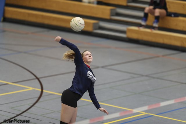 Die Nr. 9 des TV Bretten Celine Jensen