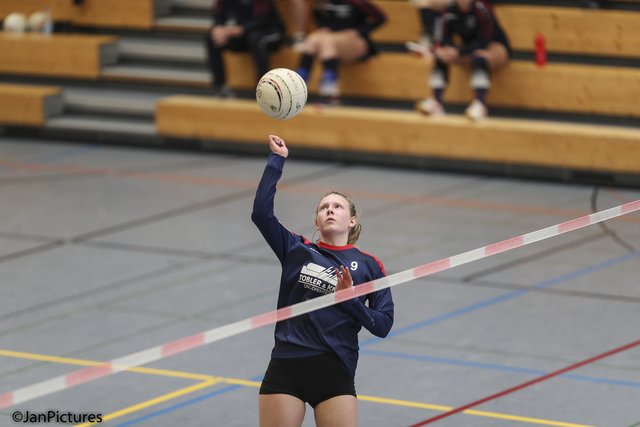 Die Nr. 9 des TV Bretten Celine Jensen