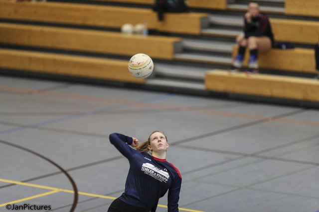 Die Nr. 9 des TV Bretten Celine Jensen