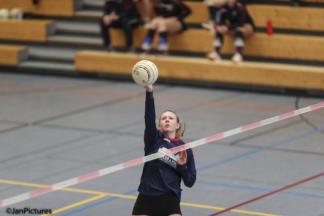 Die Nr. 9 des TV Bretten Celine Jensen