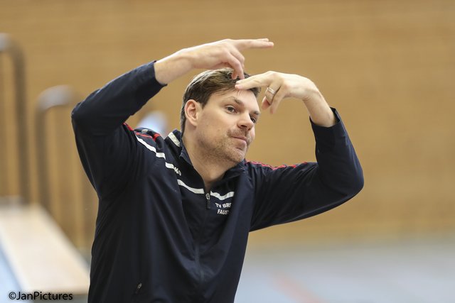 Trainer der TV Bretten Faustball Damen Volker van Dawen