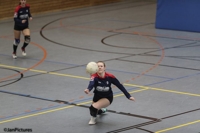 Die Nr. 9 des TV Bretten Celine Jensen