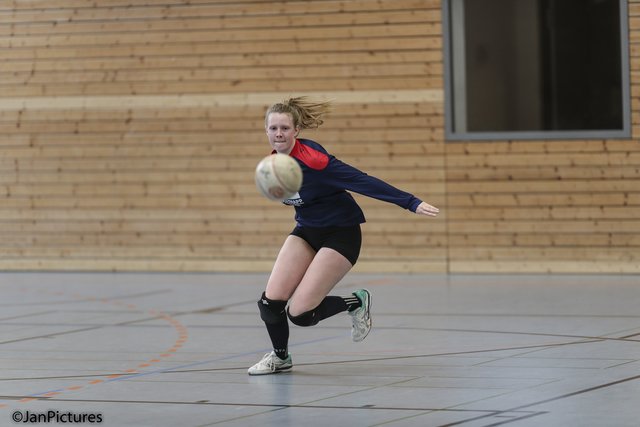 Die Nr. 9 des TV Bretten Celine Jensen