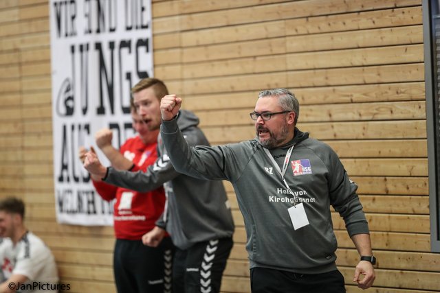 Trainer Benjamin Ziefuß von der HSG Walzbachtal 2