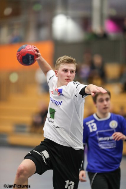 Am Ball Yannick Neumann  - HSG Walzbachtal 2