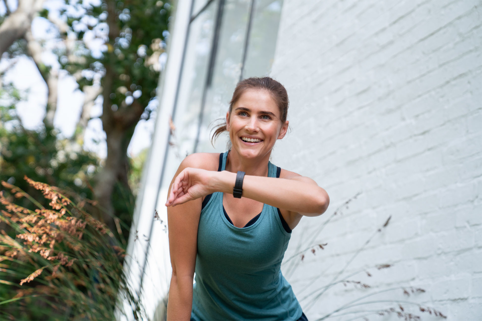 Gute Vorsätze wirken sich positiv auf die gesundheitliche Prävention aus - aber nur dann, wenn man über eine längere Zeit durchhält. Foto: djd/AXA/2019/all rights reserved: Mat Neidhardt rep. by Emeis Deubel