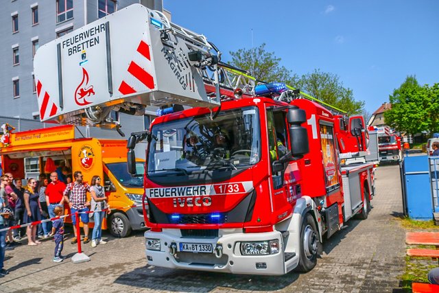 Die neue Drehleiter 
"Florian Bretten 1/33"
(Foto: Elija Ferrigno)