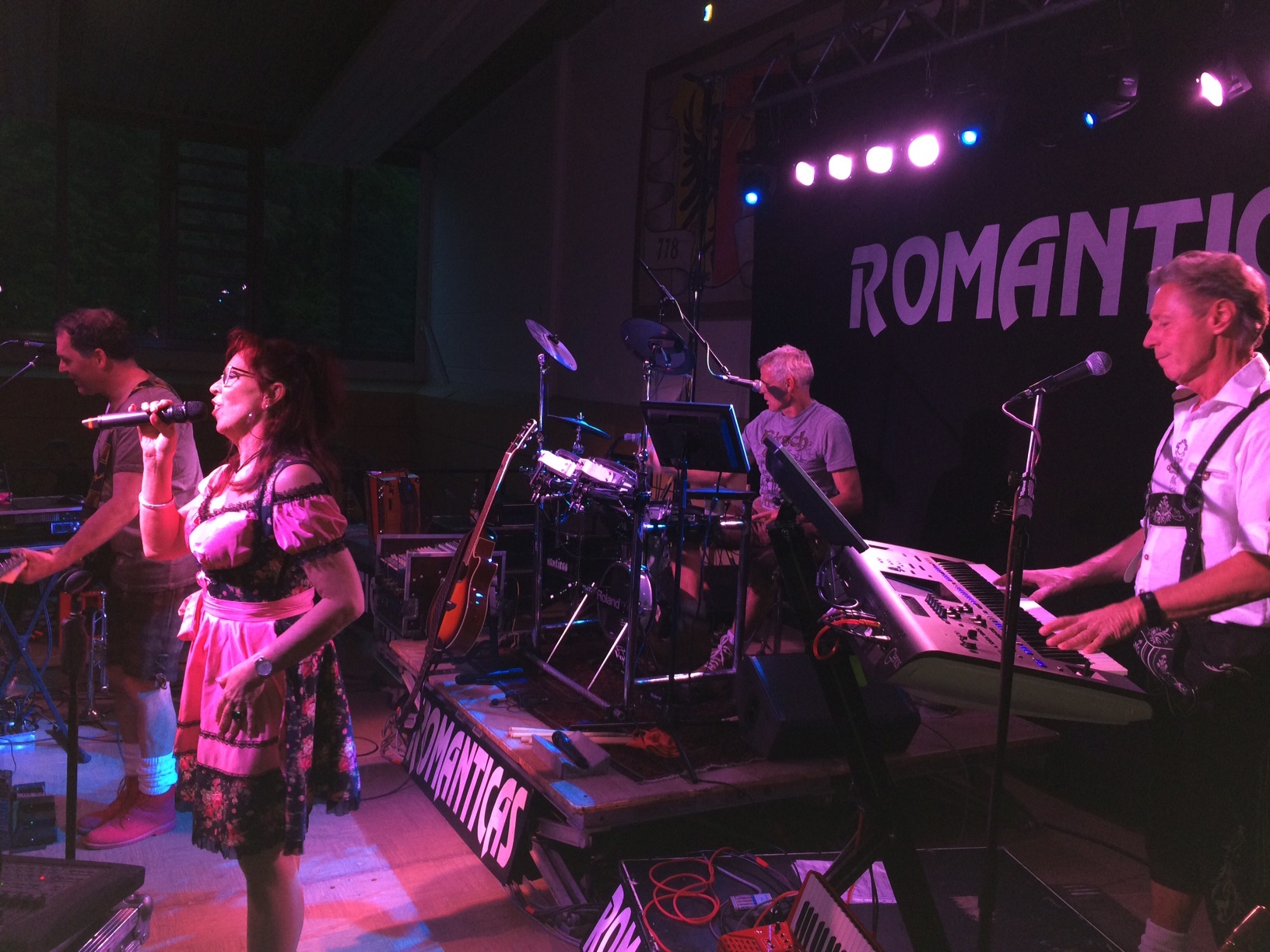 Die Romanticas in action.