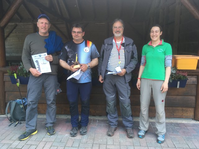 Die Sieger der Herren. v.l. Willi Kloss auf Platz 3, Sieger Jürgen Böhm und Peter Sartorius auf Platz 2