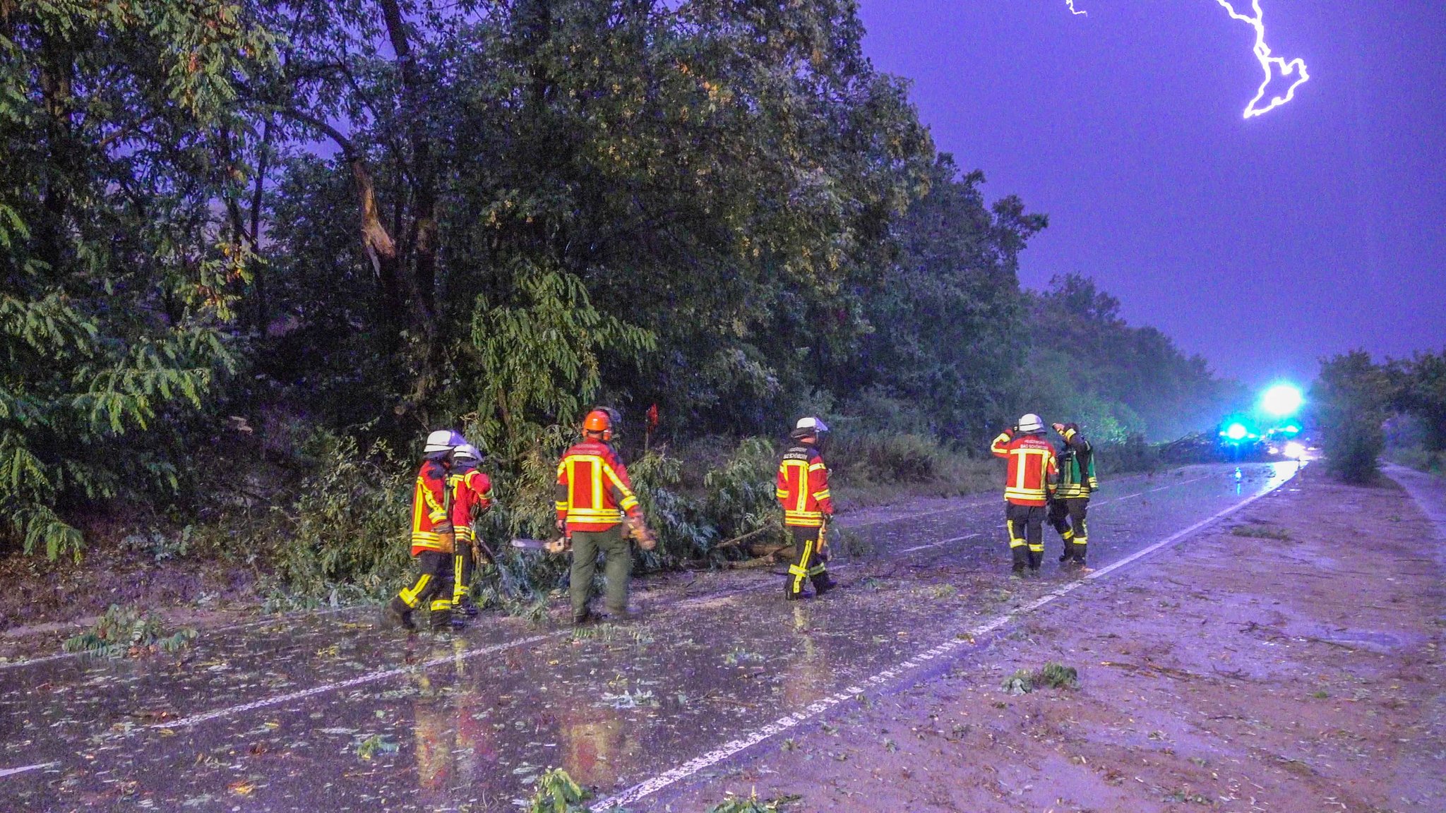 Schäden in Bruchsal, Bad Schönborn, Östringen, Kronau und Kraichtal: Heftiges Unwetter im Landkreis Karlsru - kraichgau.news