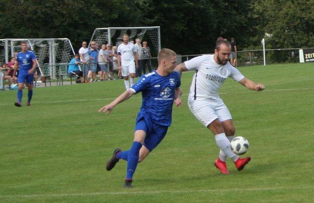 Doppeltorschütze der Kickers Aykut Kursunlu