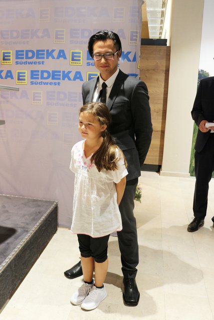 Hironao Matsubara mit Töchterchen