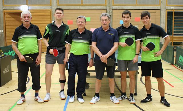 TSV Diedelsheim II (v.l.): Gerhard Preitschopf, Matthias Rupp, Thomas Haupt, Bernhard Haupt, Anton Gietl, Stefan Gietl