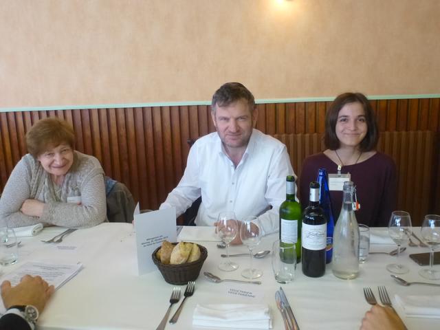 Caroline Eichenberg neben Irina Katz und dem Kantor aus Freiburg