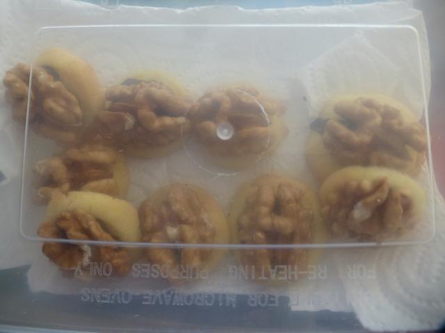 Walnussplätzchen
