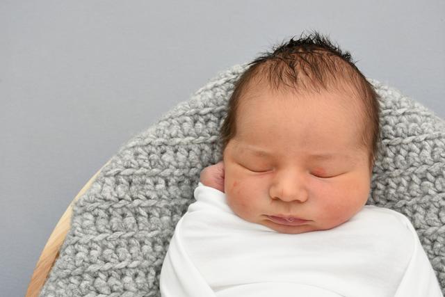 Elias Antrag aus Stutensee kam am 14.01.2020 in der Fürst-Stirum Klinik Bruchsal zur Welt und wog bei einer Größe von 56 Zentimetern 4230 Gramm.