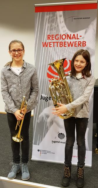 Euphonium (Lehrer: Stephan Arendt) Eva Stegmüller und Trompete (Lehrer: Mathias Dürr) Pia Stegmüller