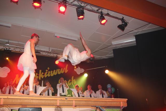 Die Fastnachtsvereine TVO, FCO, MVO und GSO hatten bei der 29. Ausgabe der „ Owwergrobacher Melkküwwelsitzungen“ alles auf die Bühne geworfen, was sie an Närrischem zu bieten haben