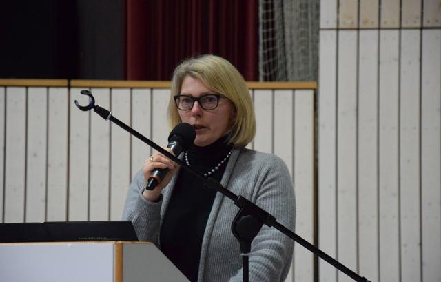 Die Vereinsvorsitzende Dagmar Sorgatz informierte über die Finanzierung und die Elternbeiträge. | Foto: ch