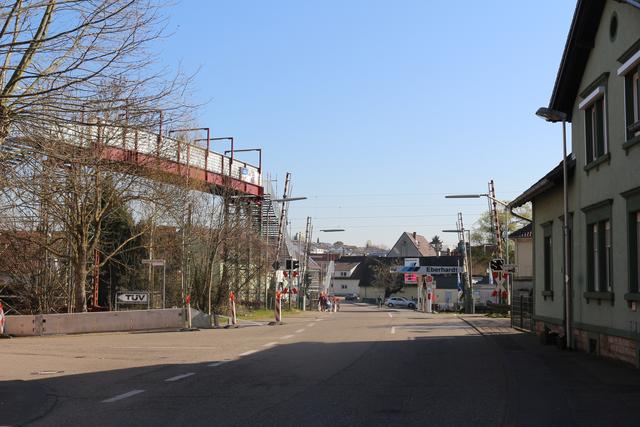 Die letzten Aufnahmen, bevor der Bahnübergang geschlossen wurde. | Foto: hk