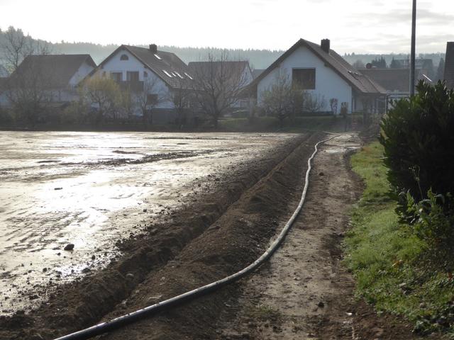30. November 2019: Verlegung der Wasserleitungen. | Foto: Gerhard Rinderspacher