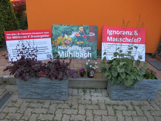 Von Erich Rieger angefertigte Plakate.