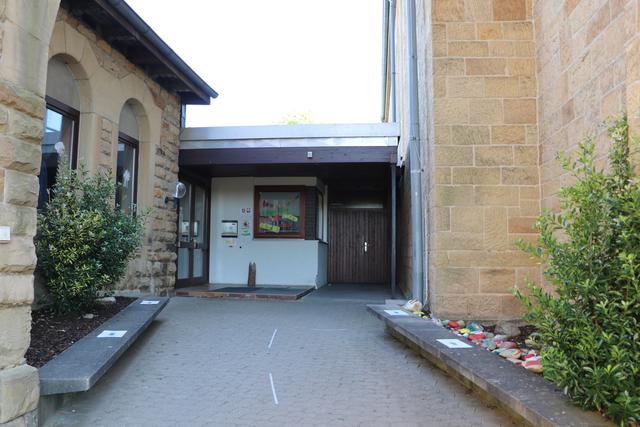 Der katholische Kindergarten soll abgerissen und neu gebaut werden. | Foto: bea