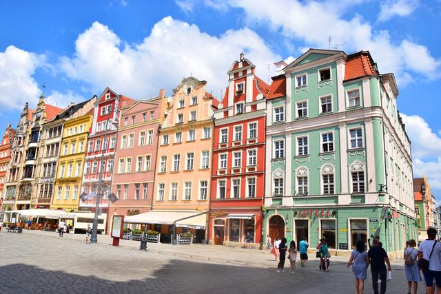 Spiel der Farben: Prächtige Bürgerhäuser am Marktplatz in Wroclaw. | Foto: ch