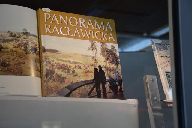 Panorama von Raclawice: Erläuterungen zum Schlachtengemälde gibt es im Museumsshop. | Foto: ch