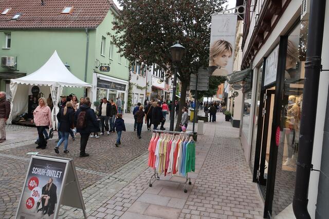 Kunst & Genuss - Weinmarkt in Bretten: Verkaufsoffener Sonntag und ...