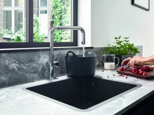 Mit drei ikonischen Formen und verschiedenen Oberflächen passt die Armatur Talis M54 in jede individuelle Küchenumgebung | Foto: hansgrohe/Hansgrohe SE/akz-o
