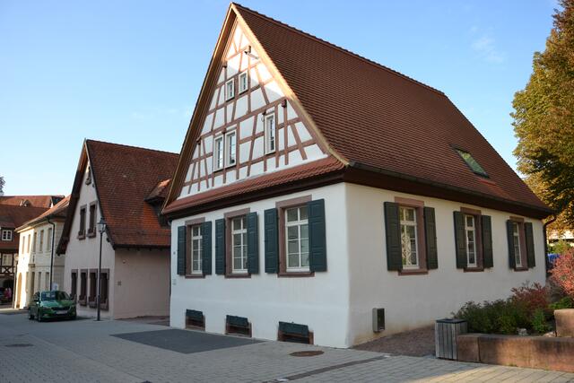 Das Heimatmuseum Batsch-Brestowatz befindet sich in diesem schönen Fachwerkhaus schräg hinter dem Rathaus in Stein.  | Foto: ger