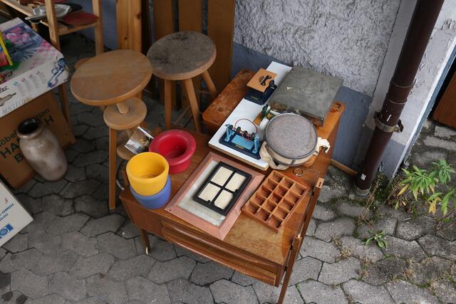 Diese nutzbaren Gegenstände sind zu verschenken. | Foto: bea