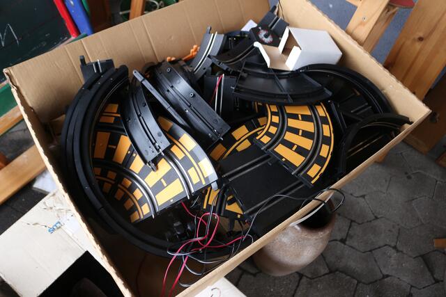 Diese nutzbaren Gegenstände sind zu verschenken. | Foto: bea