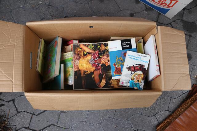 Diese nutzbaren Gegenstände sind zu verschenken. | Foto: bea