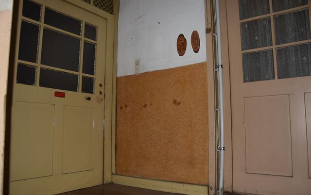 Blick ins Treppenhaus: Nach Ansicht des Erbensprechers gibt im Haus wegen der vielen Umbauten nur noch wenig Erhaltenswertes.