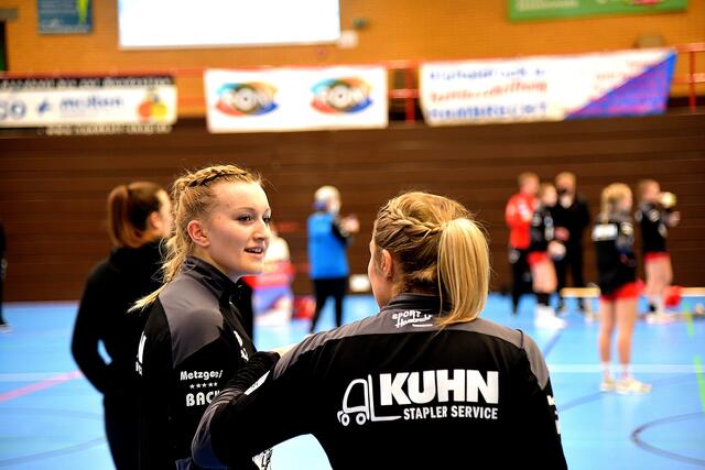 Gespräch vor dem Match...
FotoArchiv Merkel+Merkel