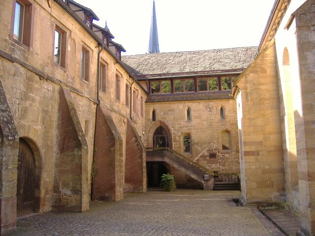 Mächtige Klostermauern in Maulbronn | Foto: W.Binder