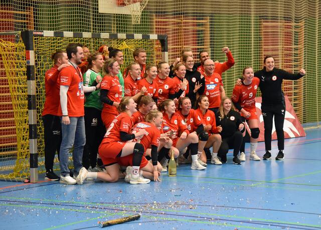 The Winner takes it all...
FotoArchiv Merkel+Merkel