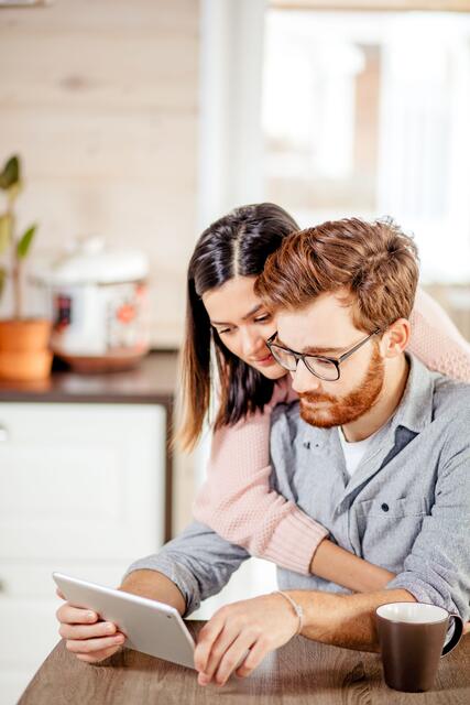 Finanzielle Lücken in der Altersvorsorge macht der Onlinerechner auf einen Blick deutlich. Foto: djd/DIA/alfa27 - stock.adobe.com