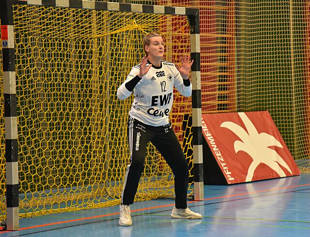 Torfrau Nele Reese, die Julia Renner beim VfL Oldenburg in der zweiten Halbzeit ablöste.
FotoArchiv Merkel+Merkel