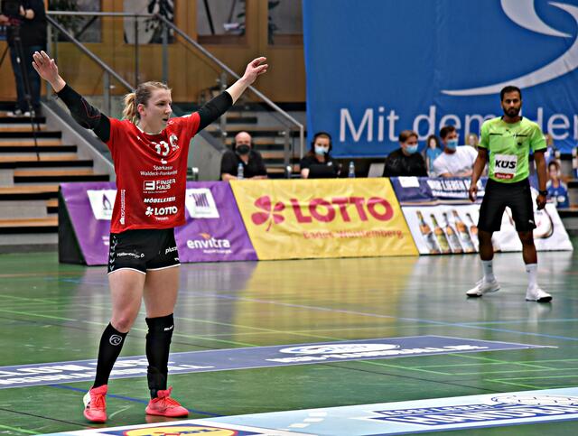 Anna-Maria Spielvogel (LA), die auf Linksaußen eine gute Partie absolvierte, erzielte 5 Treffer . Musste durchspielen.
FotoArchiv Merkel+Merkel 