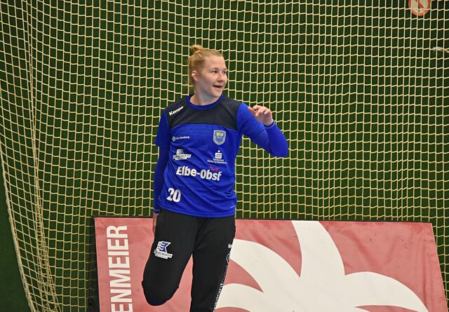 Torfrau Katharina Filter, die eine überzeugende Partie absolvierte (12 Paraden) und sich für weitere Länderspiel-Einsätze, wie gen Portugal in Hamm, empfahl. 
FotoArchiv Merkel+Merkel